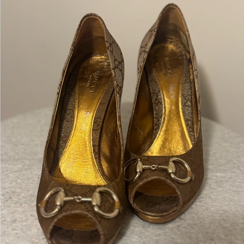 Gucci Brown and Gold Patterned Heels - Picture 2 of 4
